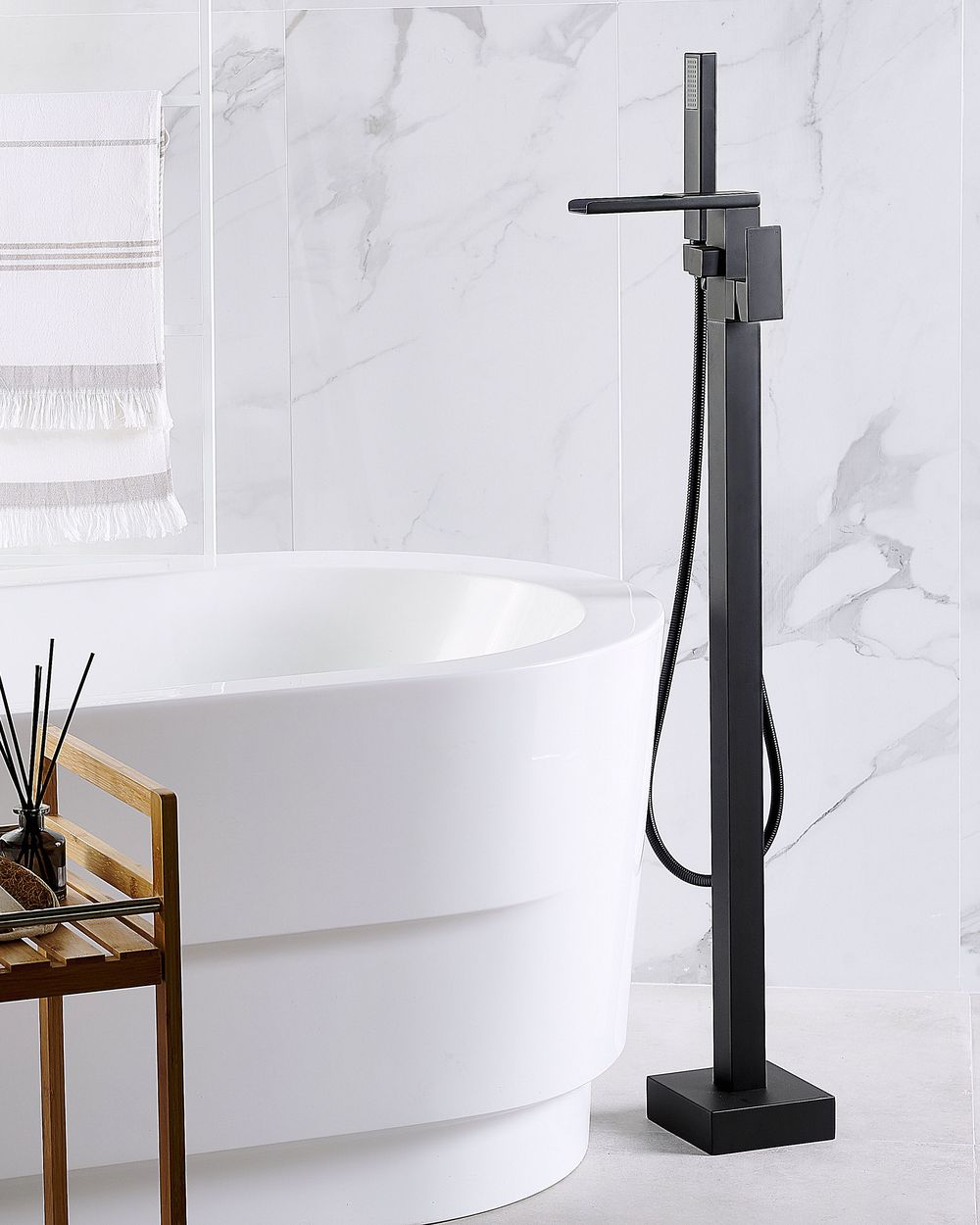 Robinet de baignoire autoportante BOYOMA Noir