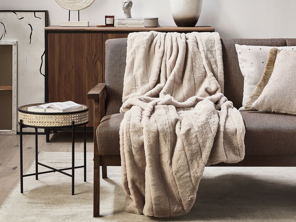 Blanket 150 x 200 cm Beige LABYAR Beliani