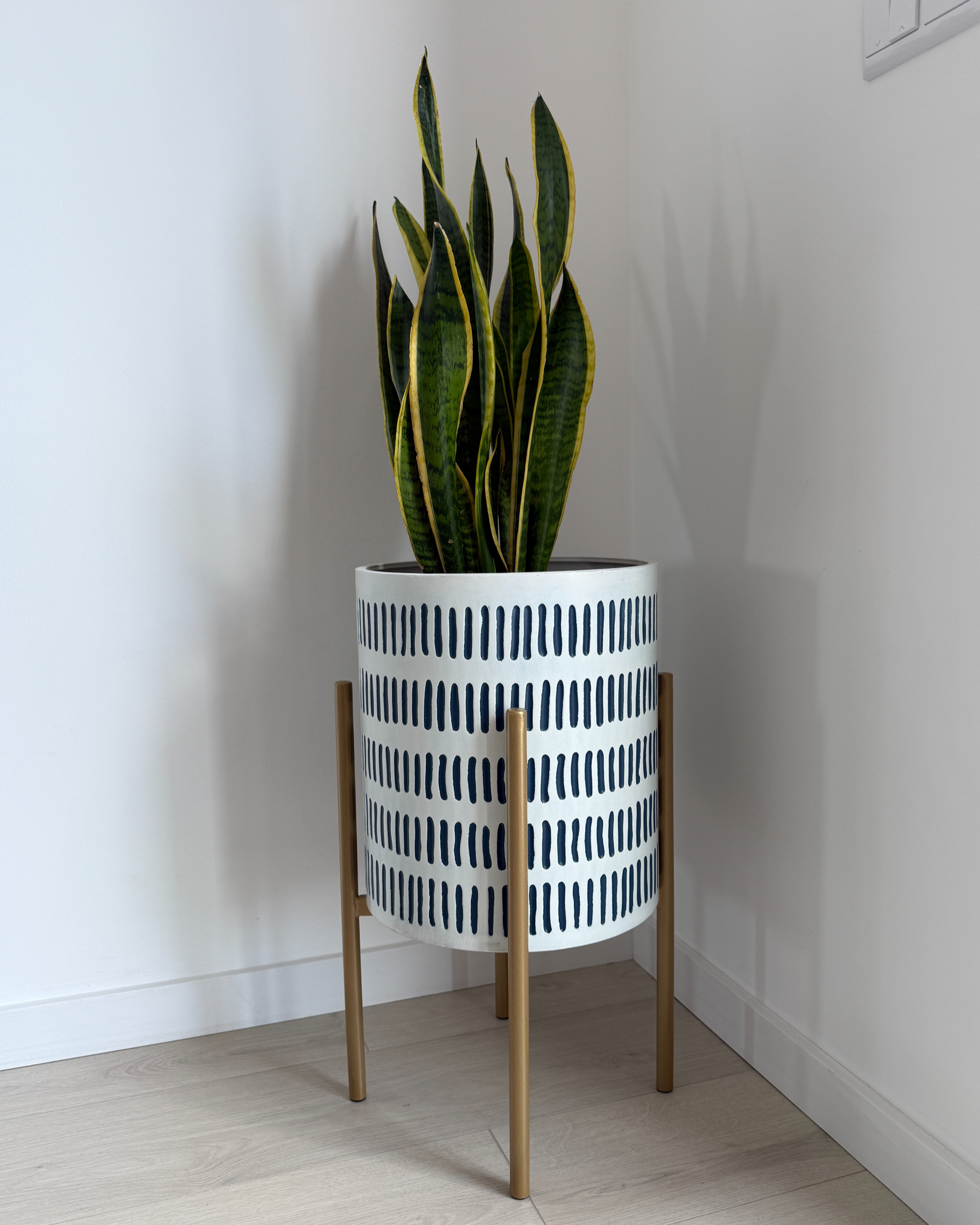 Donica na nóżkach NEMOROSA 31 cm Metal Biały_1046031