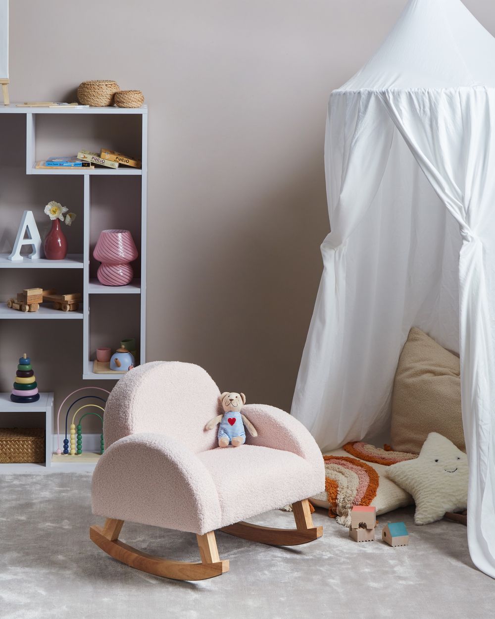 Sedia a dondolo per bambini HUG Bouclé Rosa pastello