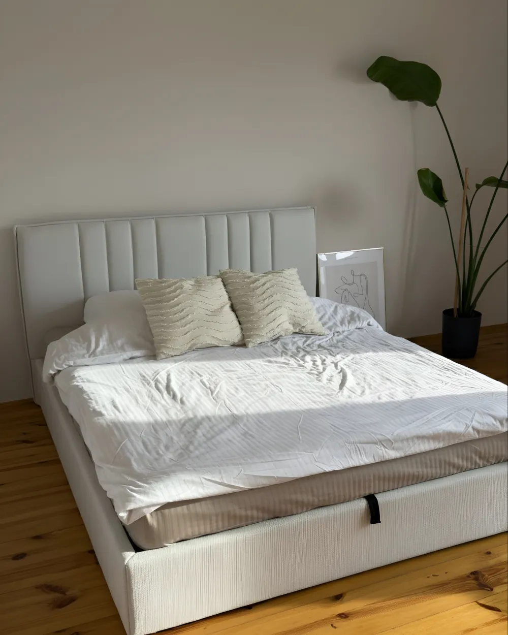 Ottoman Bed TARASCON Fabric Light Beige 160 x 200 cm (EU King Size)_1048056