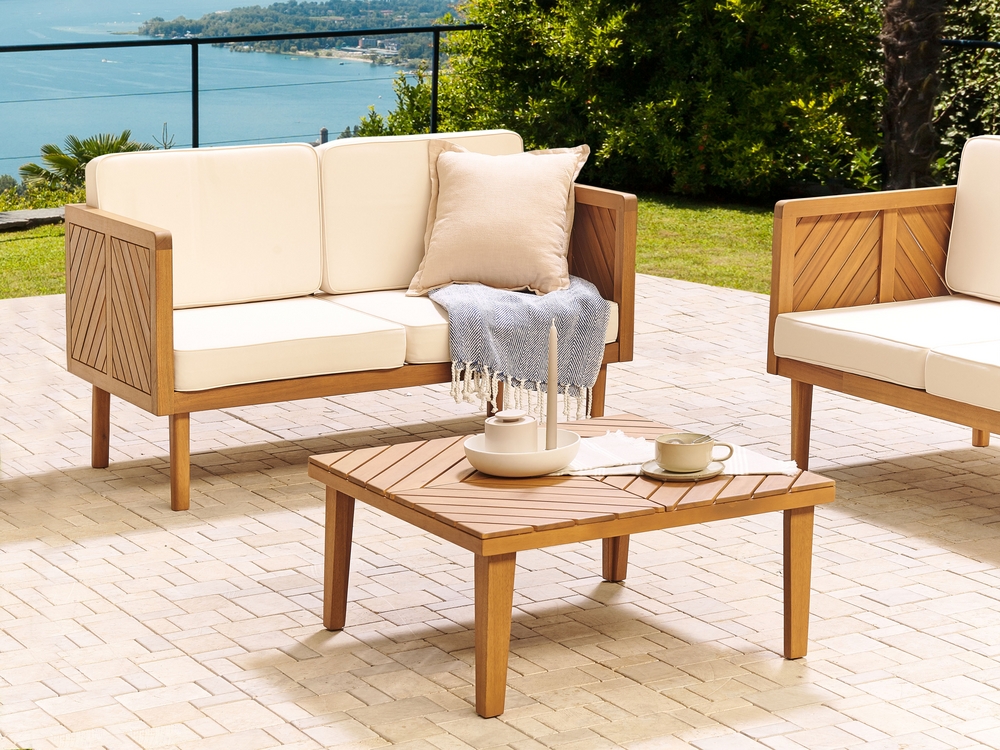 Acacia Wood Garden Coffee Table 70 x 70 cm Light BARATTI Beliani