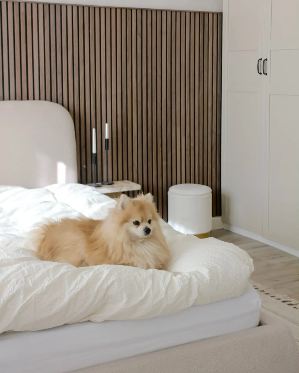 Ottoman Bed BLAGNAC Boucle Light Beige 180 x 200 cm (EU Super King)_980364