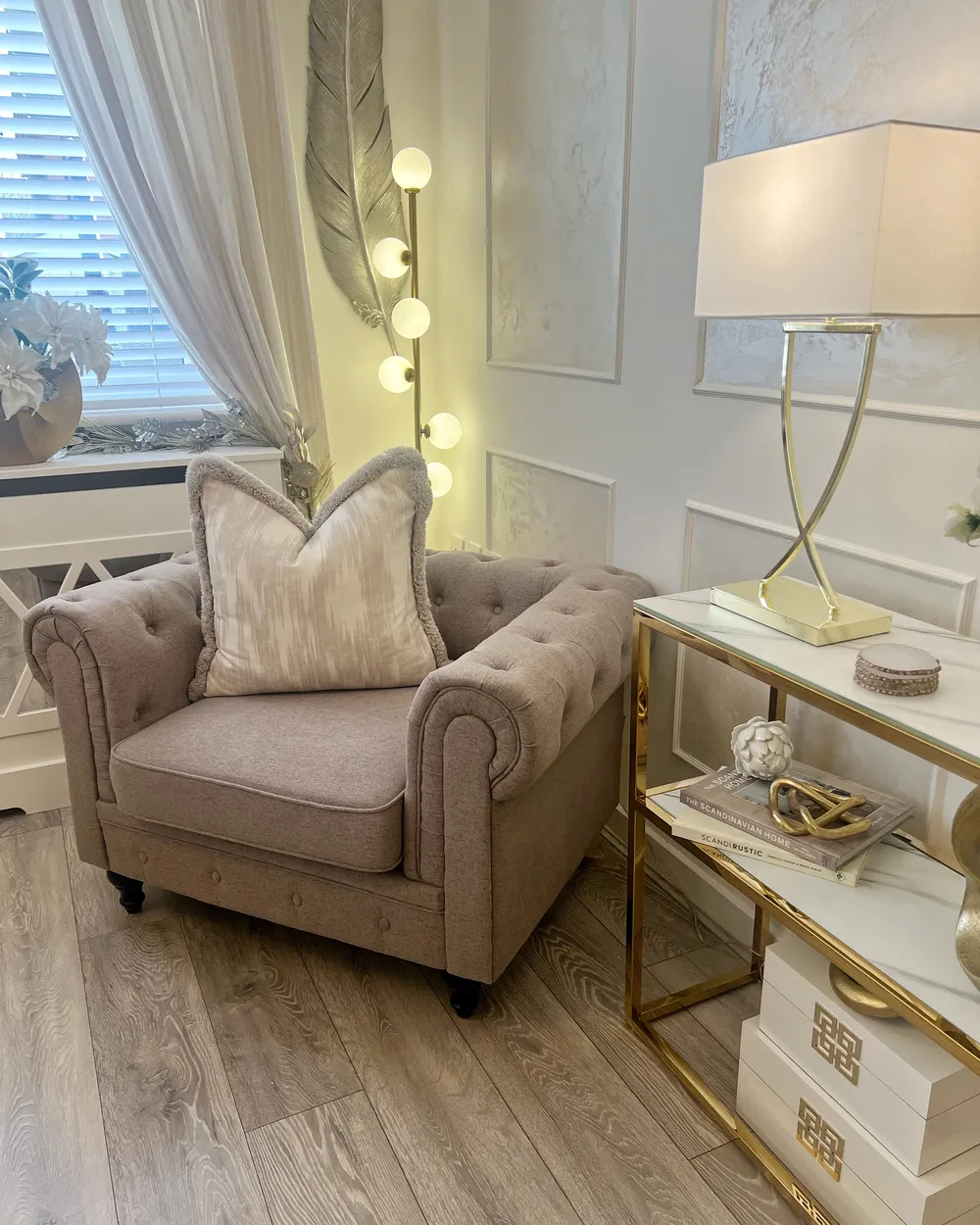 Belle ˖⋆　1002 Konsola AZUSA Szkło hartowane Biały marmur - Beliani.pl