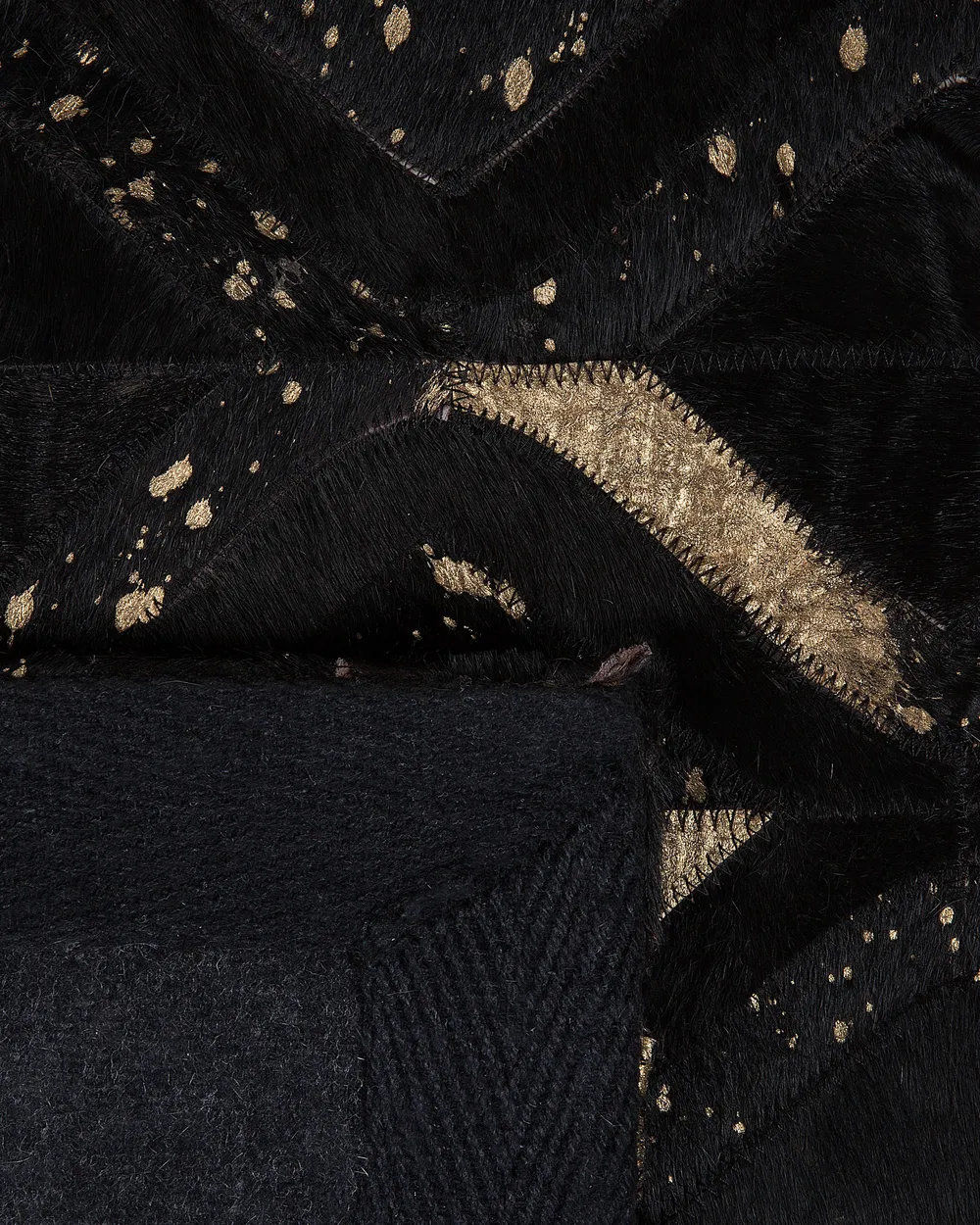 Tappeto DEVELI Nero 140 x 200 cm Pelle naturale_689120