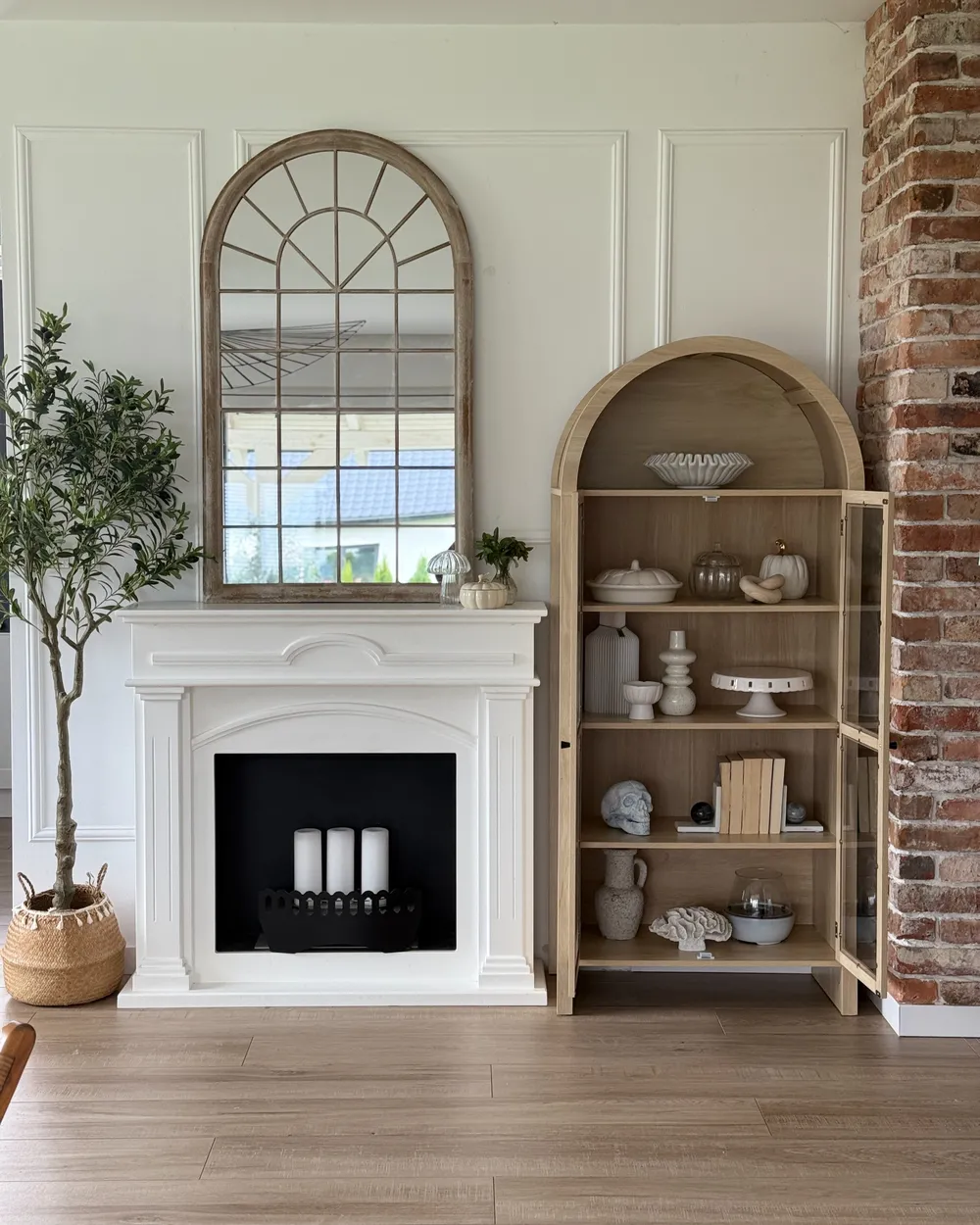 Glass Display Cabinet GLENWOOD 79 cm Light Brown_1019914