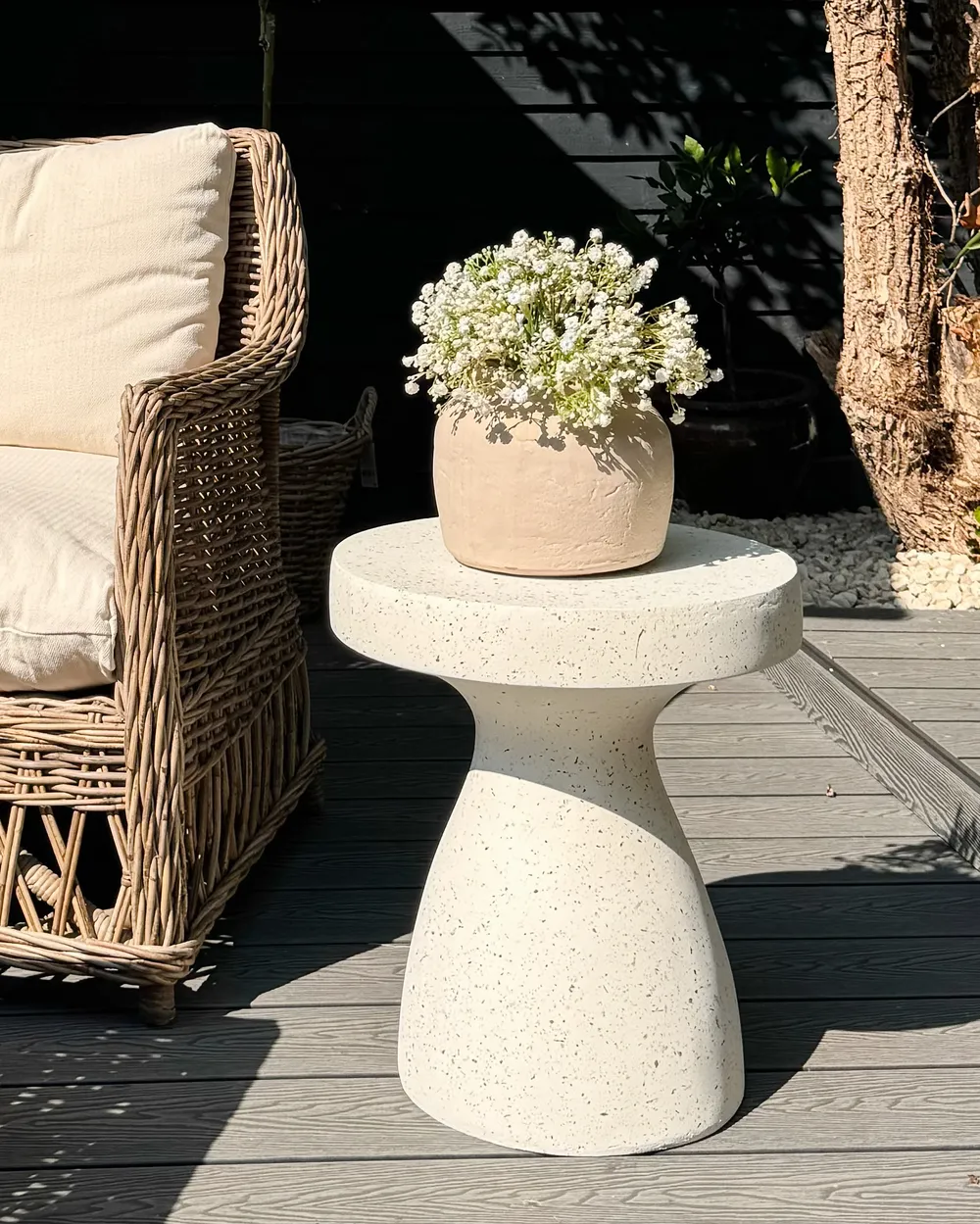 Stolik pomocniczy BIVIERE 39 cm 39 cm Efekt lastryko Złamana biel_933318
