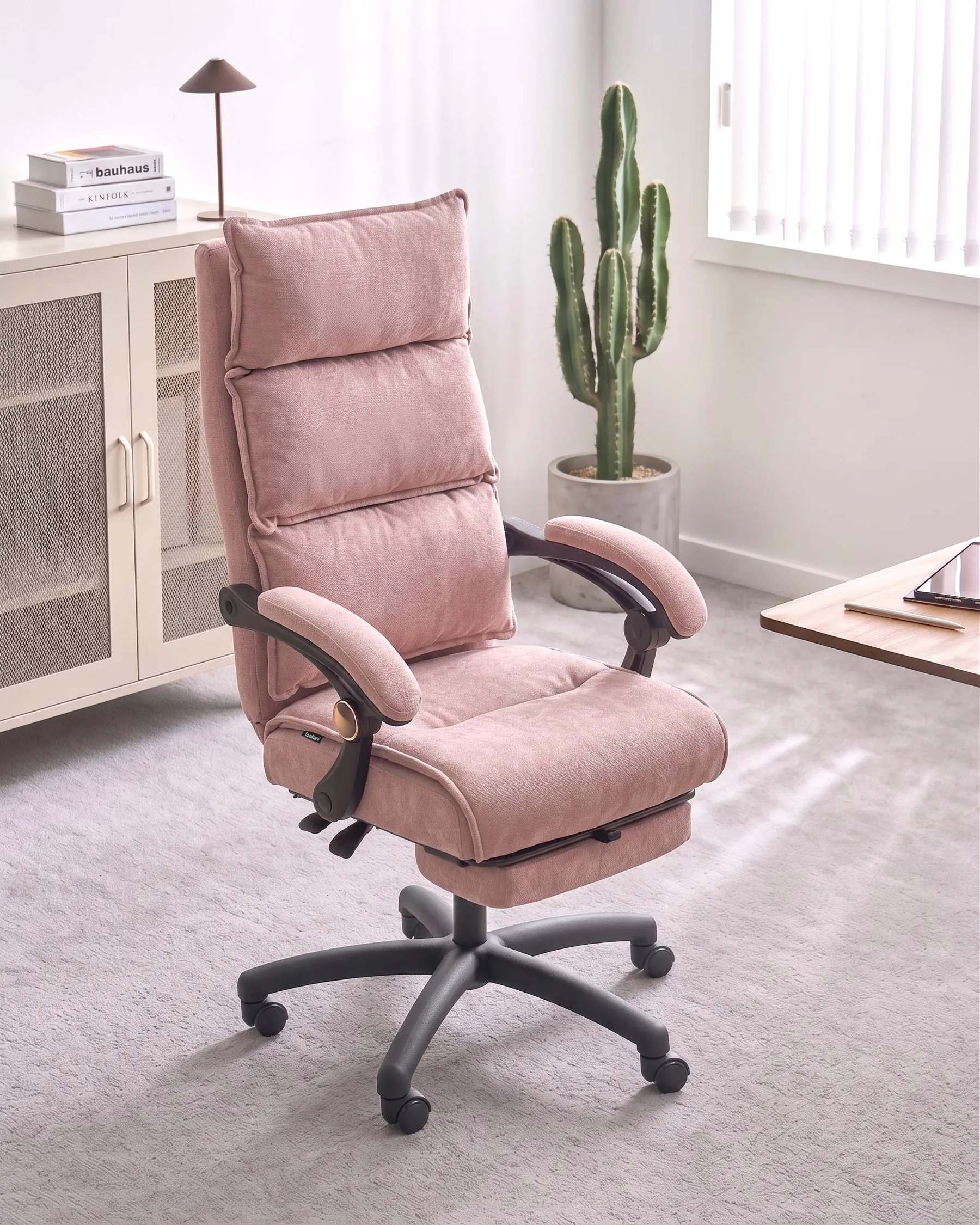 Executive Chair EATON Chenille Pastel Pink_1076937