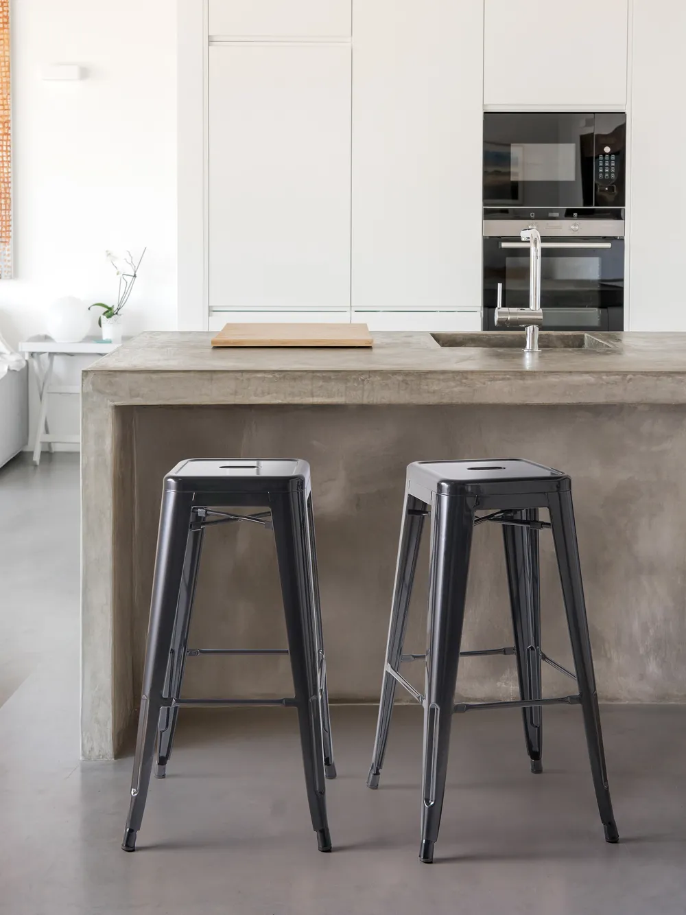 CLP Set Di 2 Sgabelli Da Bar Peru – Regolabili In Altezza (64-84 Cm), Con Sedile Imbottito E Rivestimento In Tessuto Grigio Scuro, Base A Tromba Cromata, Poggiapiedi - 5