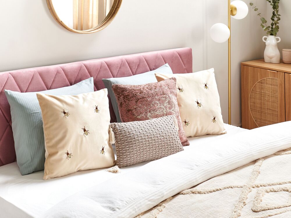 Set of 2 Decorative Cushions TALINUM 45 x 45 cm Velvet Beige Animal Pattern