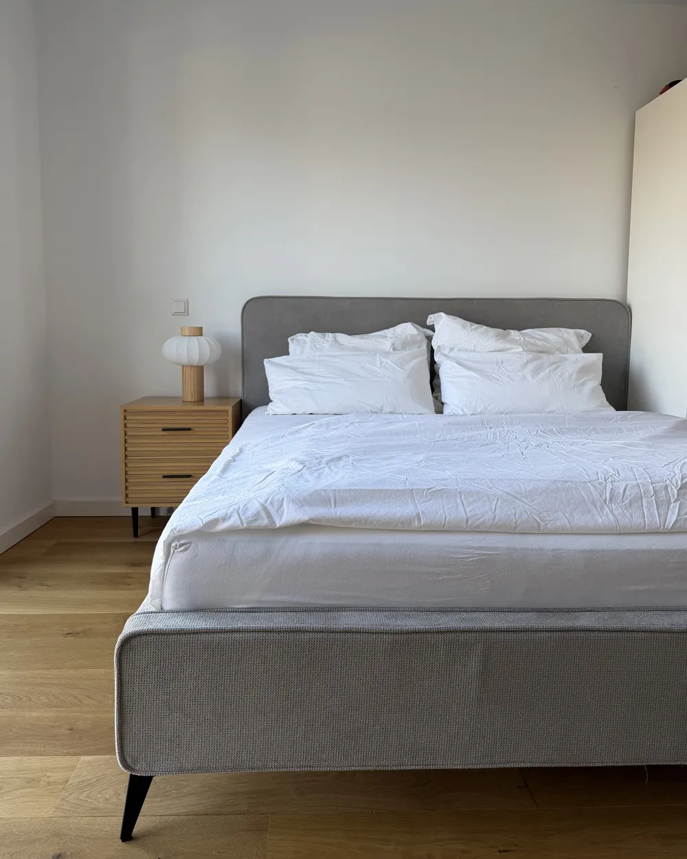 Bed Fabric VALOGNES 180 x 200 cm (EU Super King) Light Grey_1063561