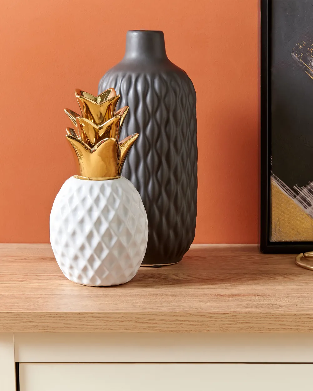 Figurka dekoracyjna Ananas TYANA Ceramika Biały