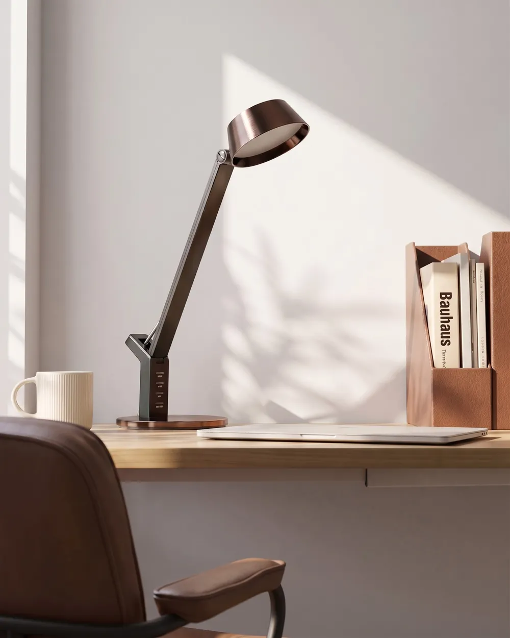 Lampada da scrivania a LED CHAMAELEON con porta USB Metallo Ottone_1080379