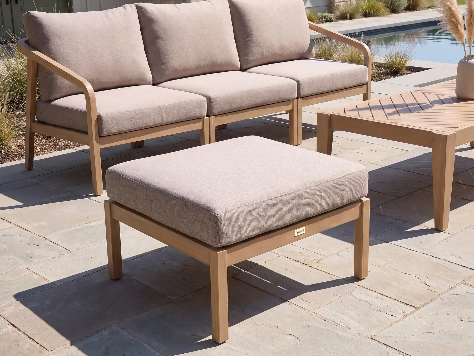 Ottoman RIVELLO Light Brown_1155868