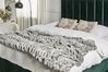 Přikrývka na postel 150 x 200 cm šedá MACODES_887749