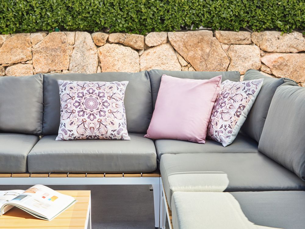 MHwan Tapis Camping, 2 Pièces Siège Imperméables Et Résistants à LHumidité, Coussins De Siège DExtérieur Chauds Et Doux Et Confortables, Avec 2 Sacs De Rangement, Lavables En Machine (Noir + Argent