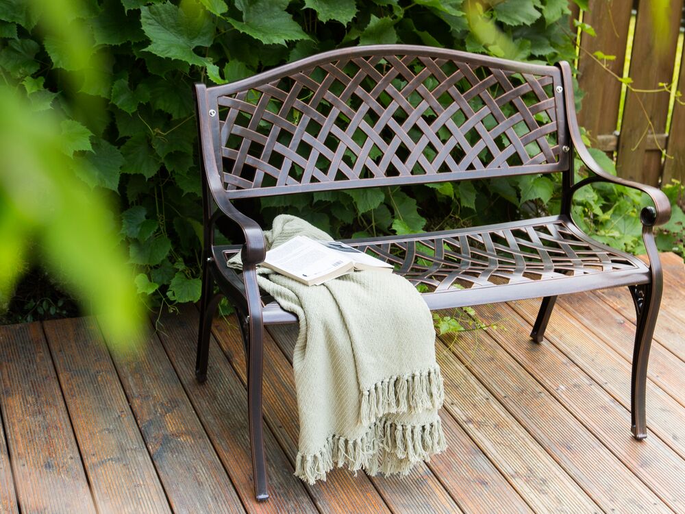 Lazy susan garden bench on sale