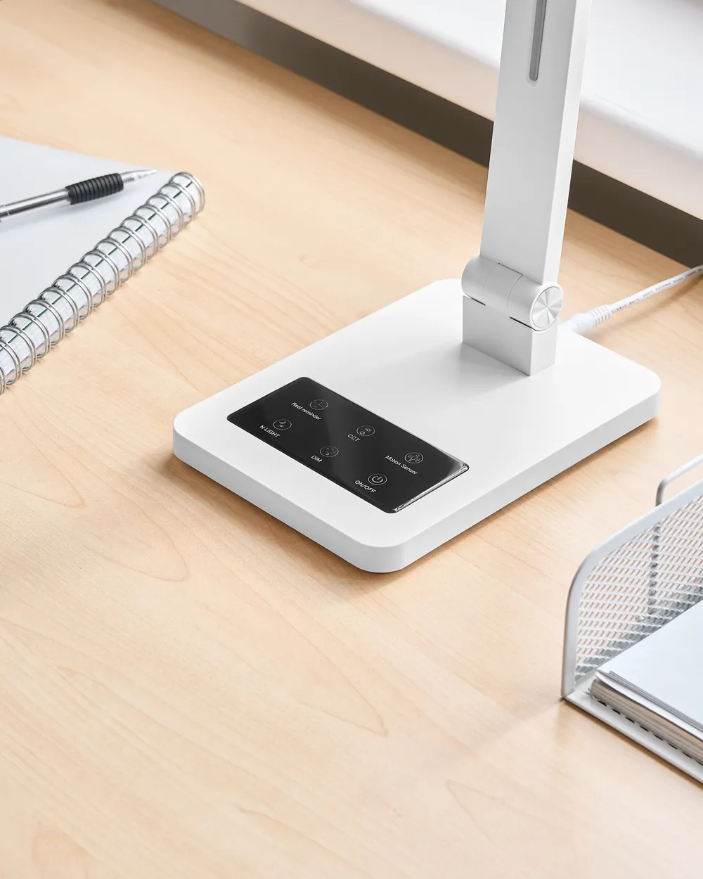 LED Desk Lamp LEPUS with Motion Sensor White_1018621