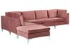 Sofá de canto de 4 lugares em veludo rosa com repousa-pés versão à direita EVJA_859074
