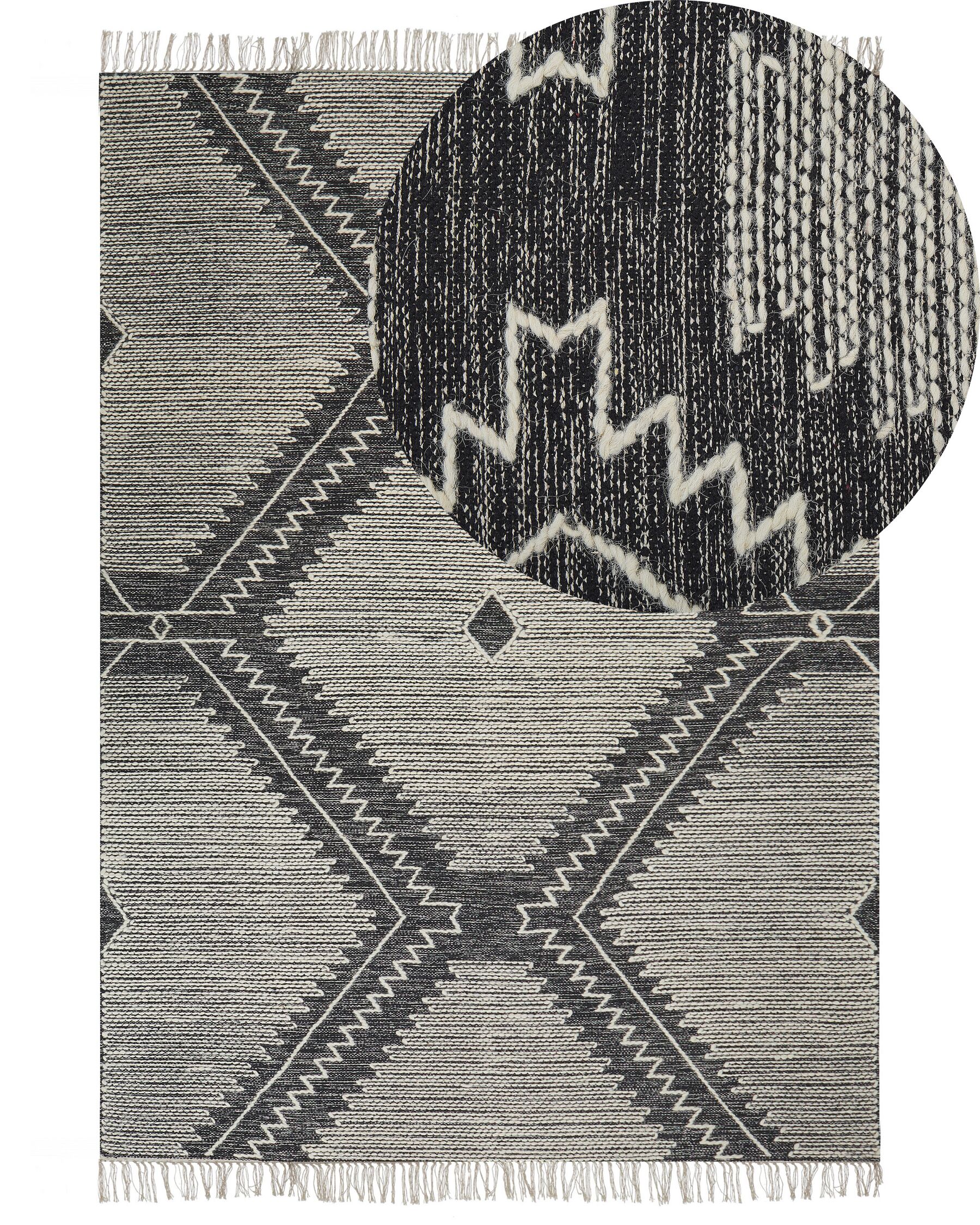 Fekete és fehér pamutszőnyeg 160 x 230 cm ARBAA_831279
