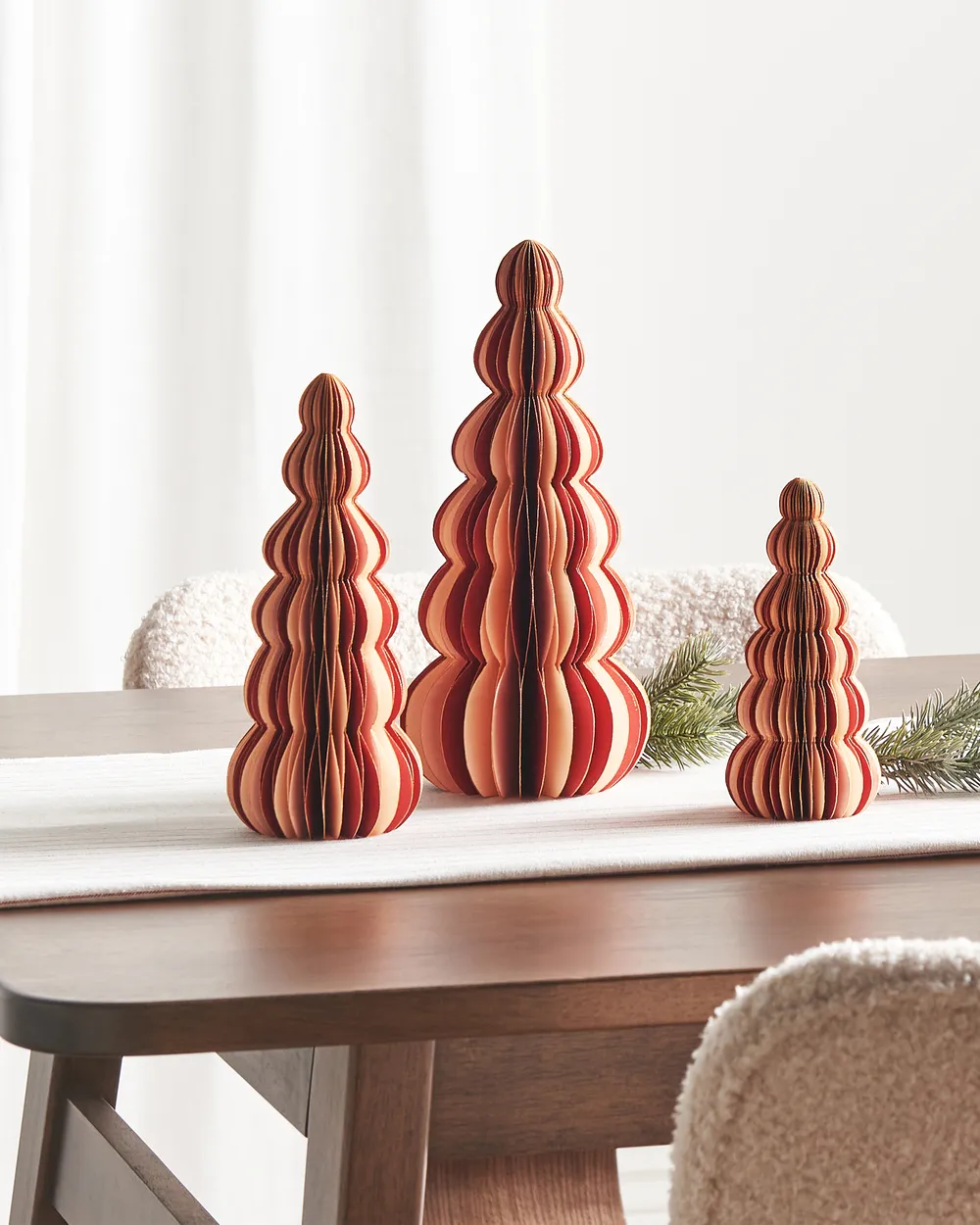 Set of 3 Figurines DHAULAGIRI 15/20/25 cm Christmas Tree Red
