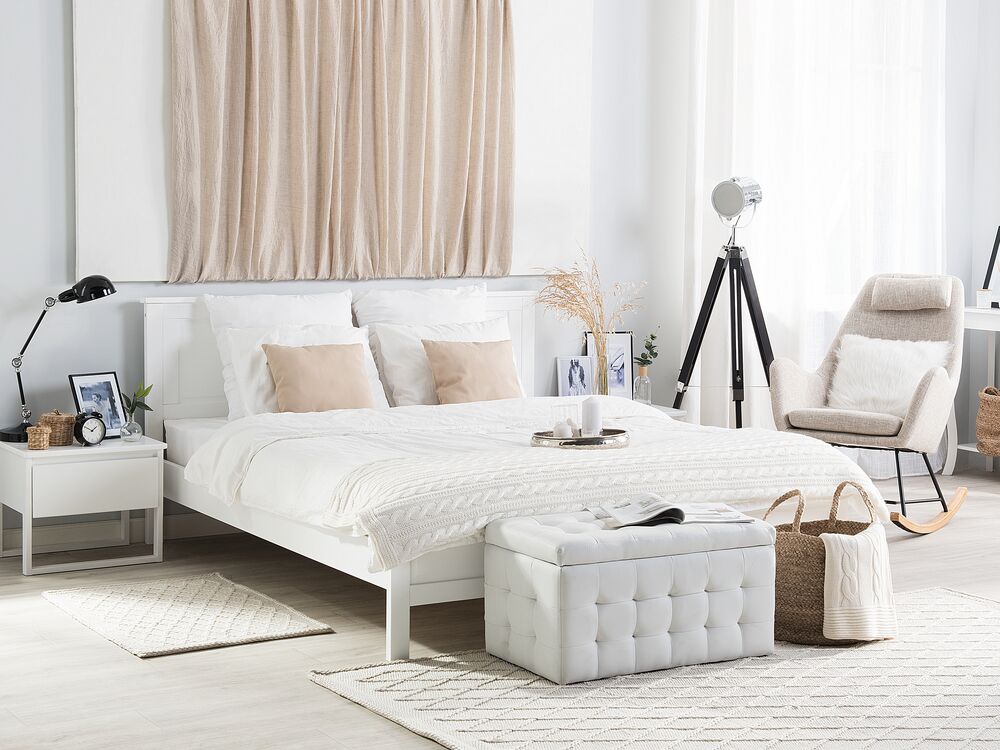 Bett mit Lattenrost Kiefernholz OLIVET 160 x 200 cm Weiß
