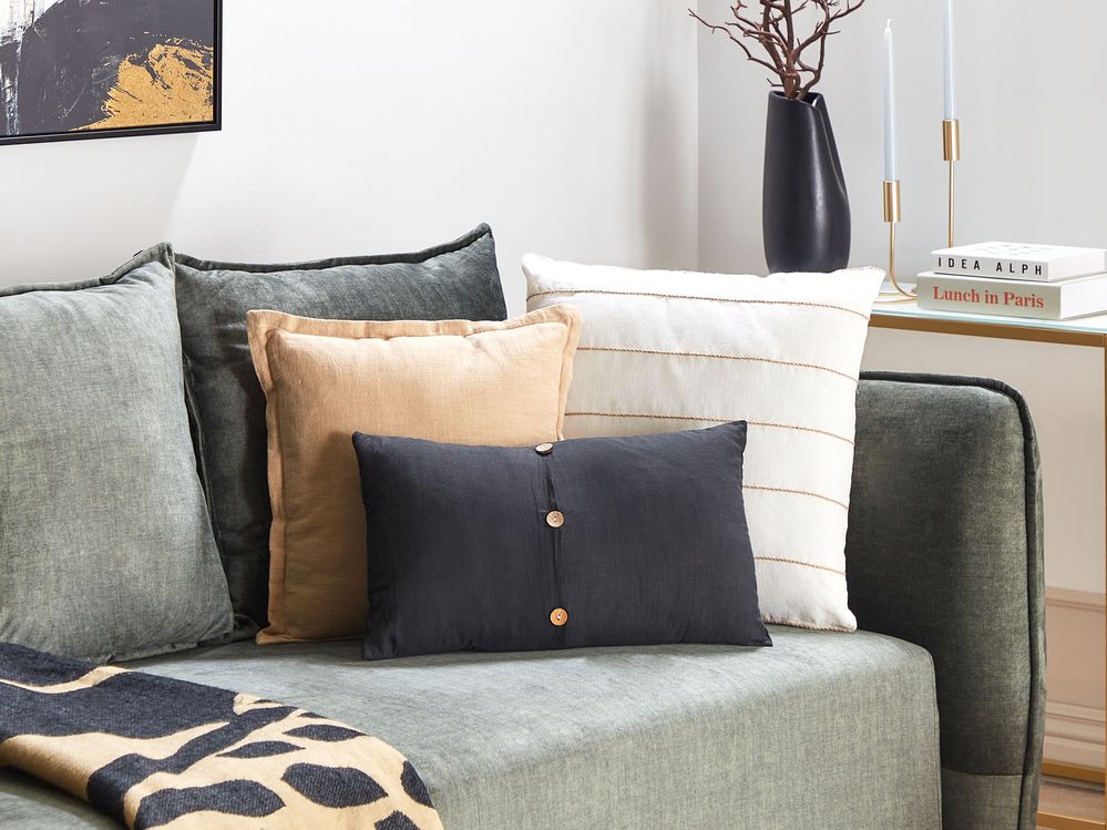 Black accent pillow clearance