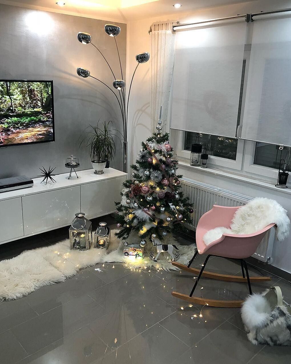 Krzesło bujane różowe HARMONY_726146