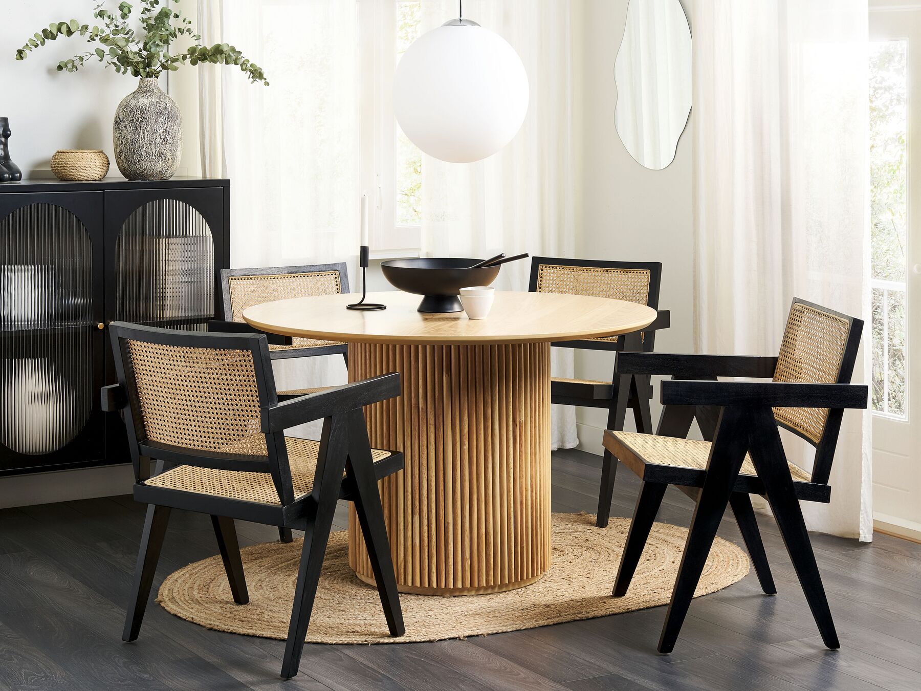 Round Dining Table ⌀ 120 cm Light Wood VISTALLA_840683