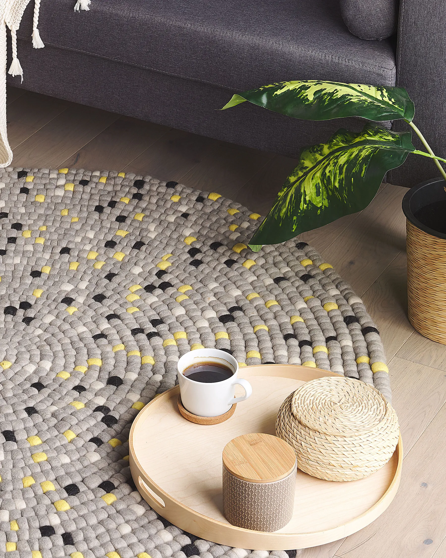 Rug PENEK Light Grey ø 140 cm Wool_780570