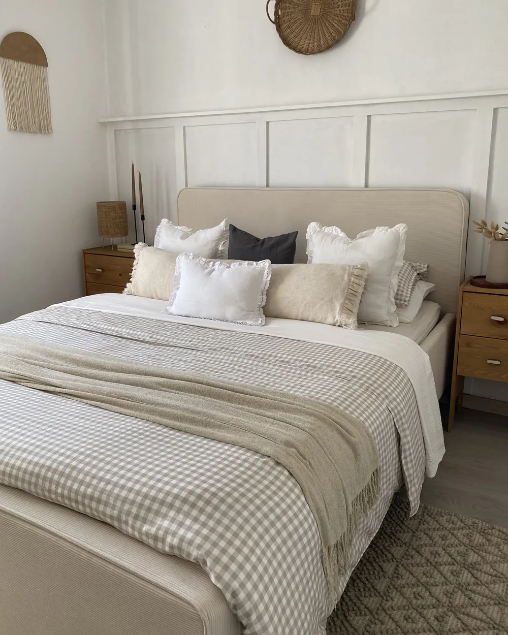 Bed Corduroy VALOGNES 160 x 200 cm (EU King Size) Light Beige_942792