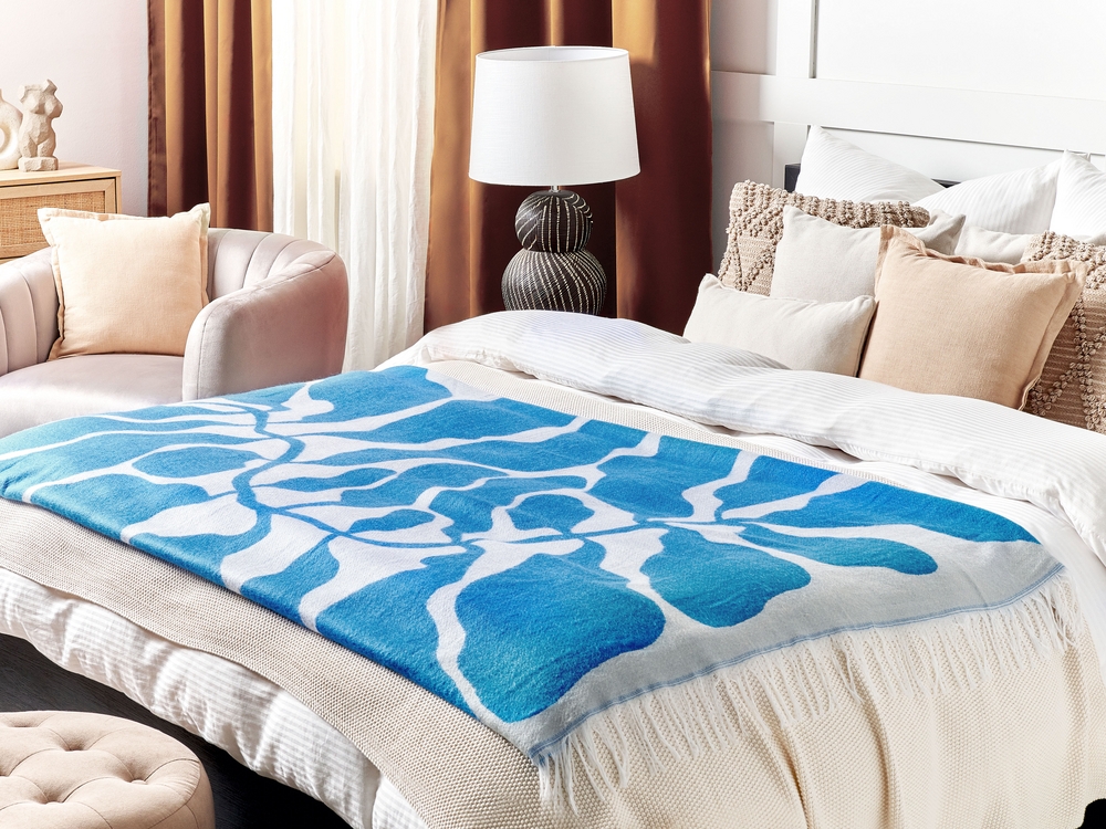 Blanket 130 x 170 cm Blue KIHUN Beliani
