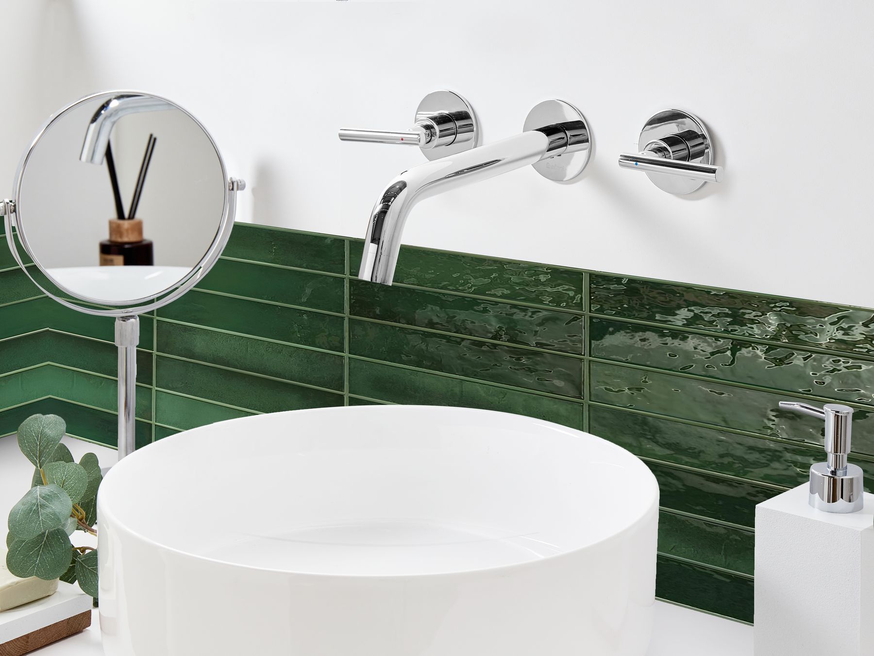 Bateria umywalkowa ścienna 3-otworowa srebrna ISHINCA_996036