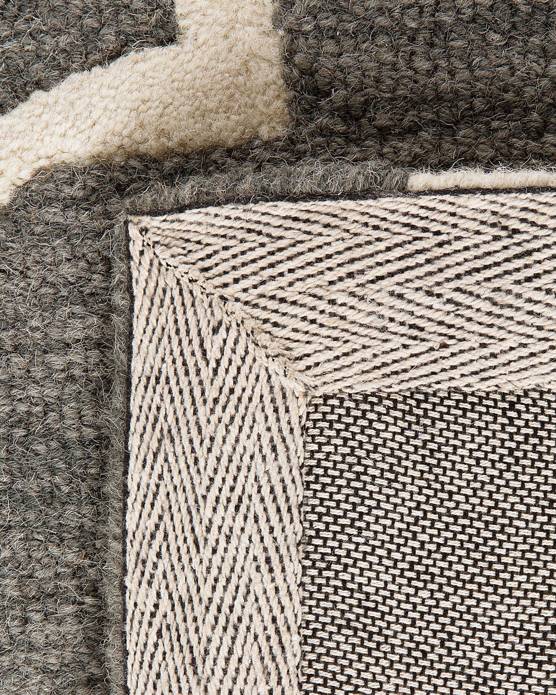 Wool Area Rug 140 x 200 cm Grey YALOVA | Beliani.co.uk