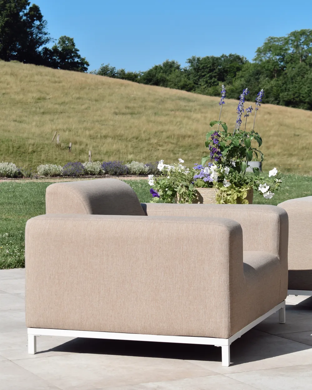Garden Lounge Set with Table 5 Seater ROVIGO Beige_1012340