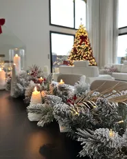 Ośnieżona świąteczna girlanda LED WHITEHORN 270 cm Biały_901514