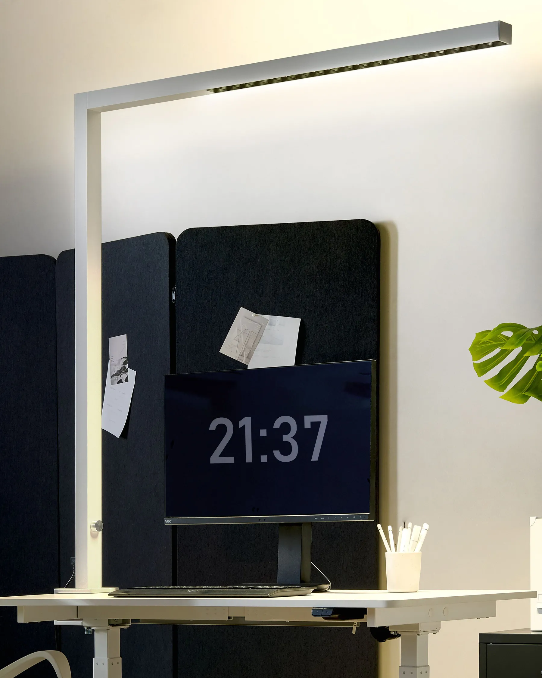 Lampe de bureau LED à pince VOLANS Avec variateur Métal Argenté_849458