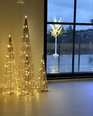 Zestaw 3 dekoracji świątecznych LED VEJLESO 40/60/80 cm Choinka Złoty_1041573