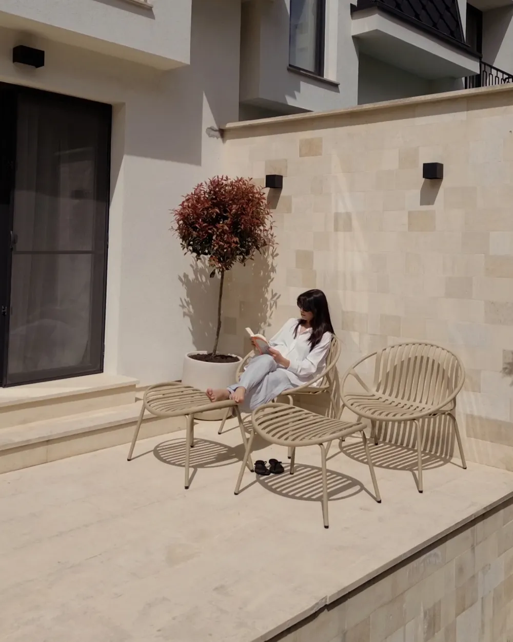Set of 2 Garden Chairs CASPERIA with Footstool Light Beige_1074550