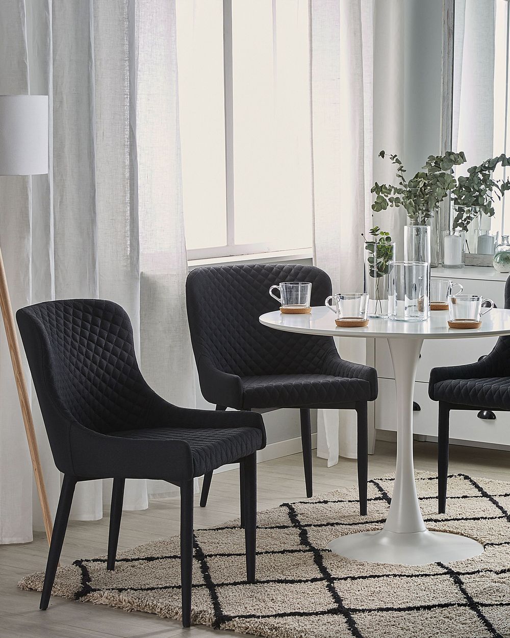 Set of 2 black chairs 2025