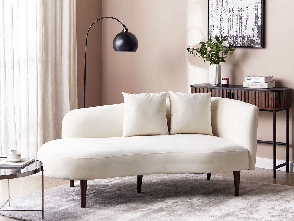 Right Hand Velvet Chaise Lounge Cream CHAUMONT Beliani.cz