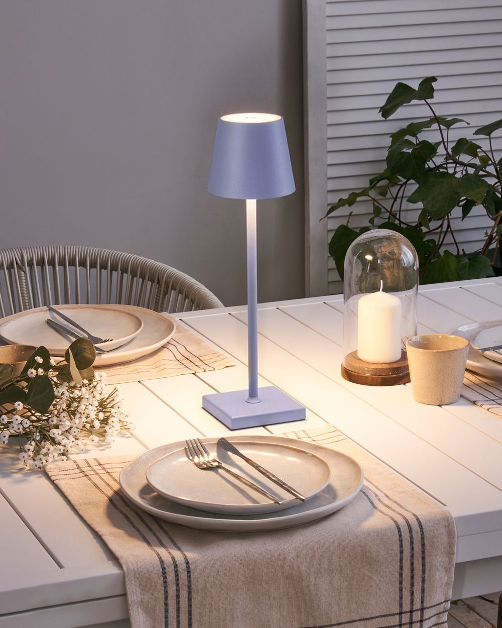 Lampă de masă LED portabilă BACEIRO Metal Violet deschis
