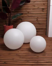 Set di 3 lampade solari a sfera LED per esterni LOBAINA con telecomando Bianco_964928