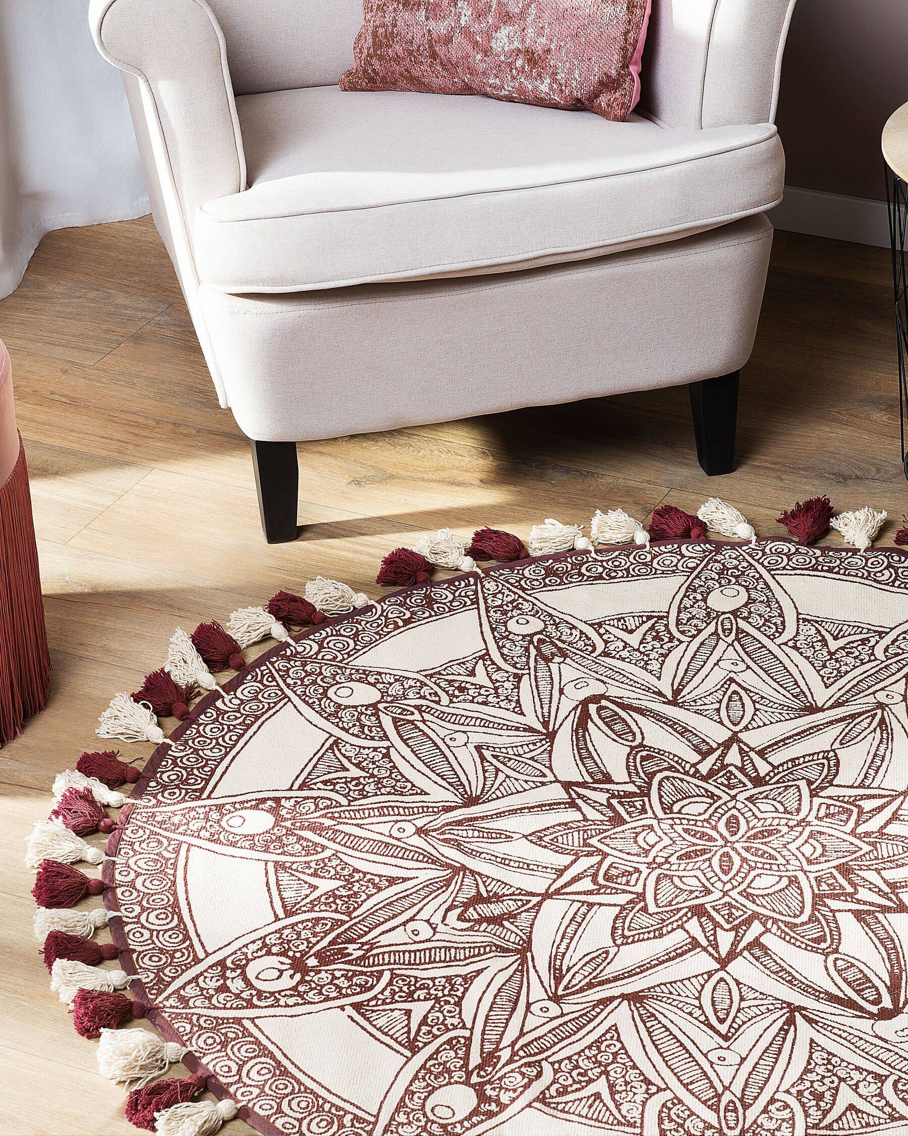 Round Cotton Area Rug Mandala Pattern ø 120 cm Cream and Red OLTU_756575