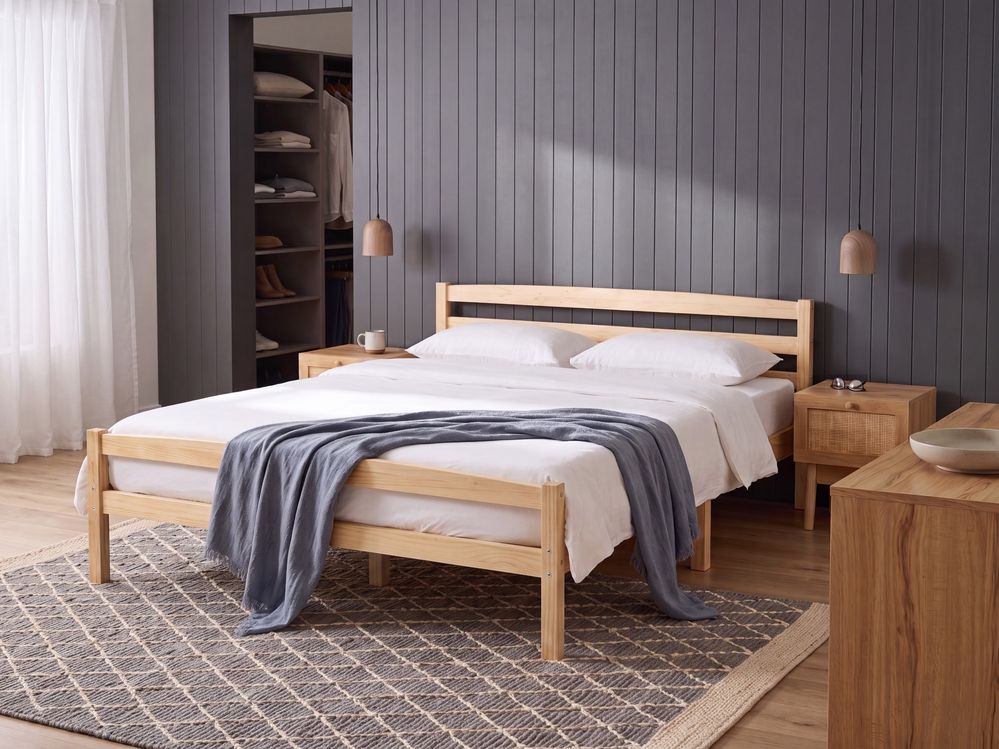 Lit avec sommier Bois de pin ECHALLON 180 x 200 cm Marron clair
