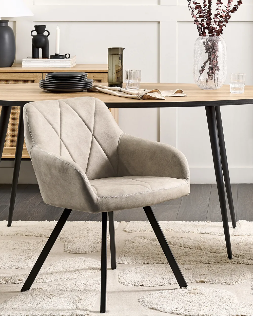 Lot De 2 Chaises Shirley Beliani Tissu Beige Capitonné, Salle à Manger Ou Salon