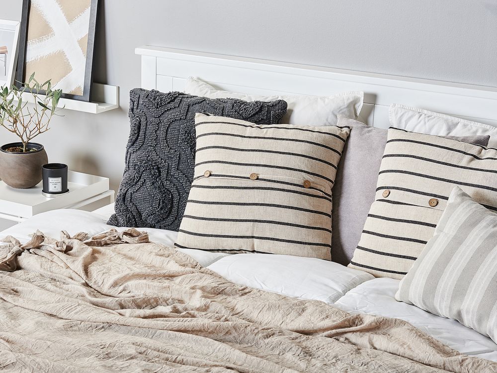 Set med 2 prydnadskuddar CYNARA 43 x 43 cm Bomull Beige Randigt