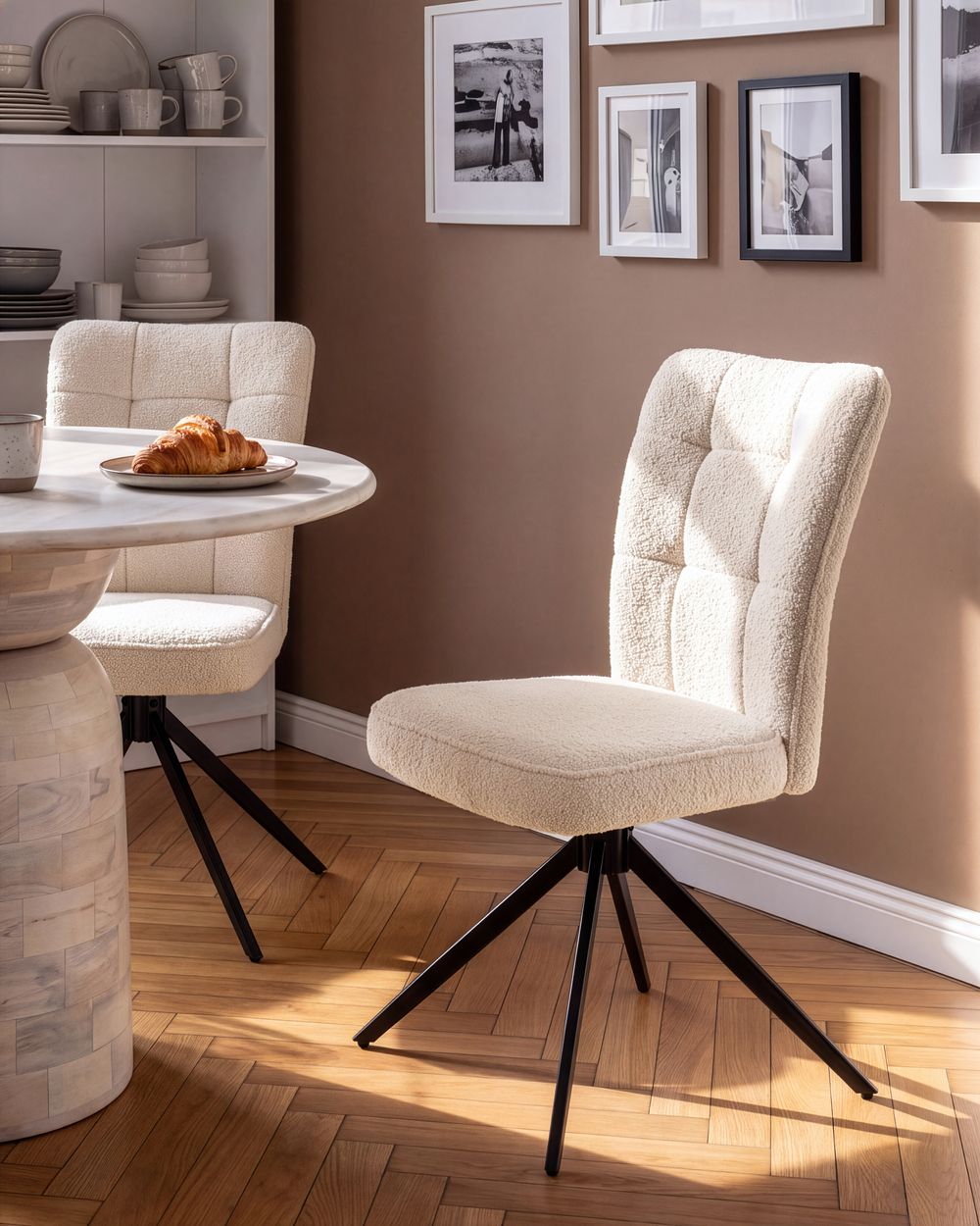 Conjunto de 2 sillas de comedor giratoria RYAN Bouclé Beige claro