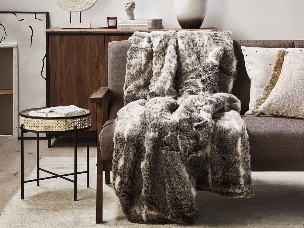 Blanket 150 x 200 cm Brown and White TADDART Beliani
