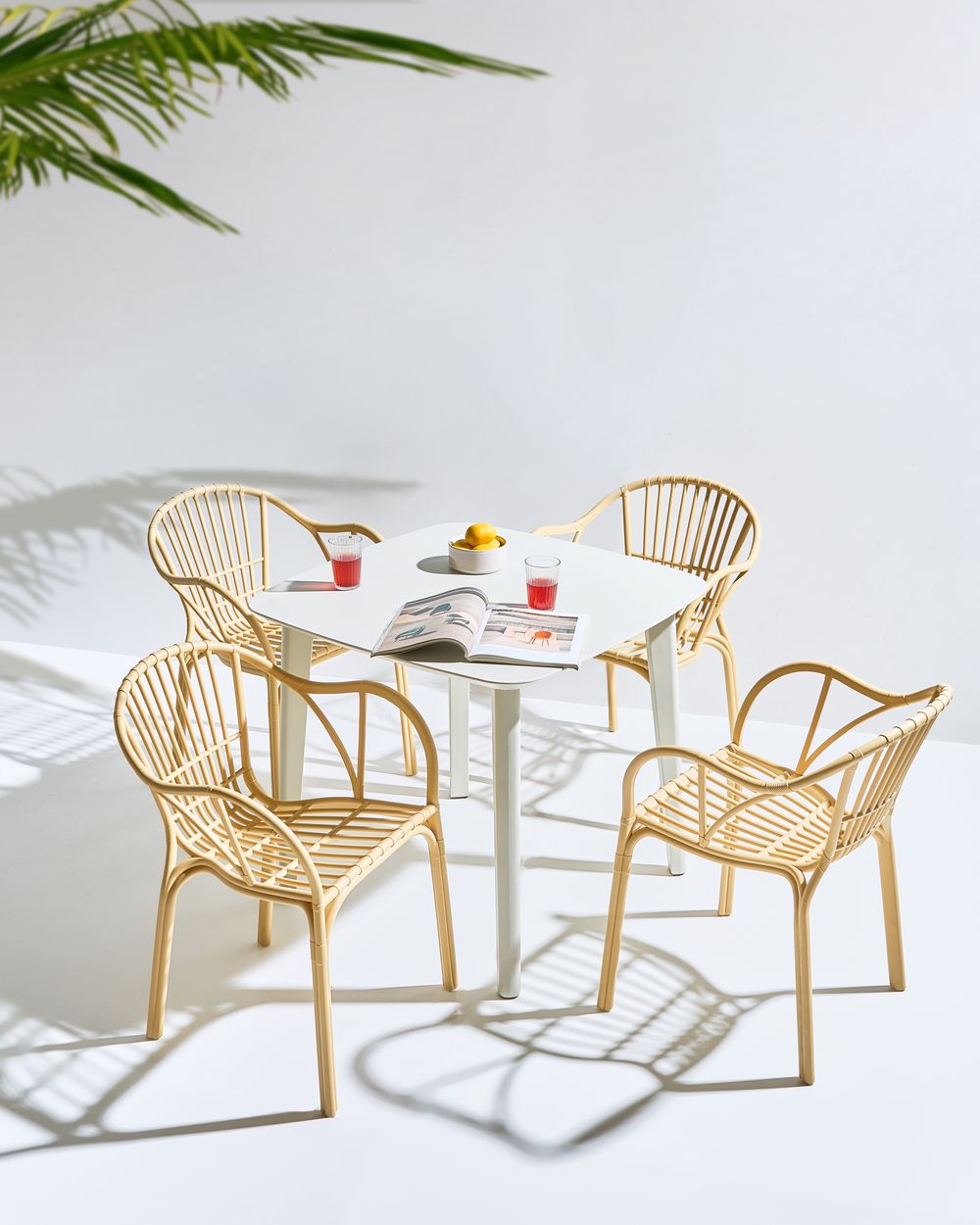 White Plastic Table Plastic Garden Chairs Plastic Rattan Woven
